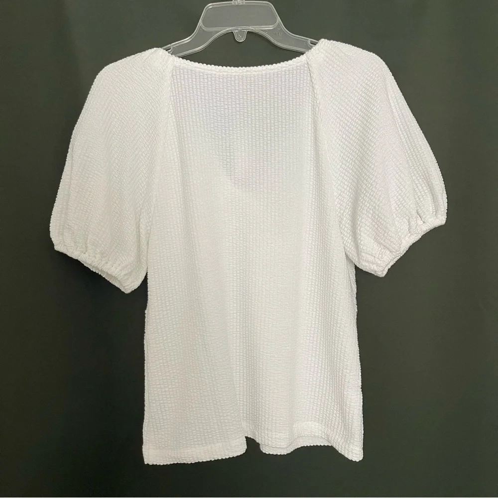 NWT LOFT M White Textured V Neck Blouse Dainty Boho Prairie Cottagecore Romantic